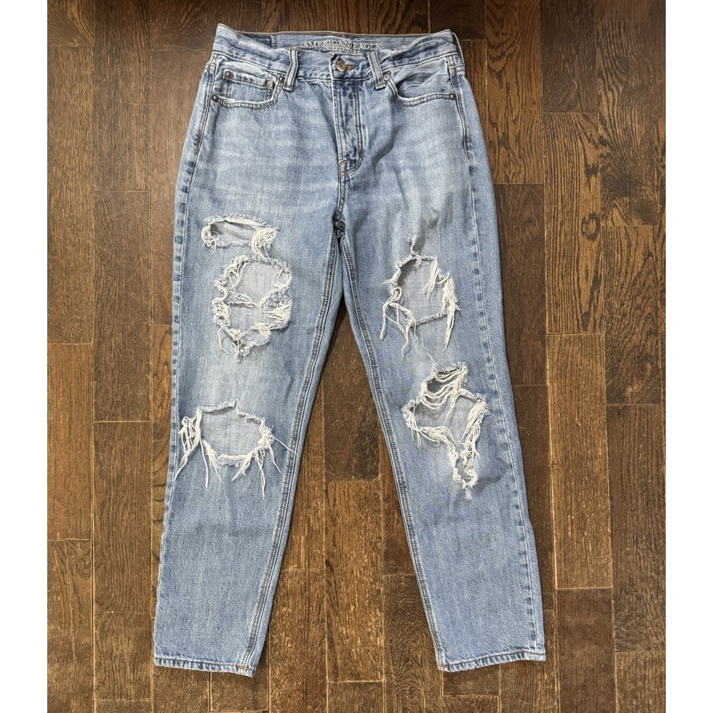American Eagle Jeans Womens Size 4‎ (W26xL26) Distressed Button Fly Light Wash